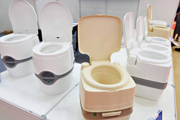 Types of Portable Toilets We Offer in Princeville, HI